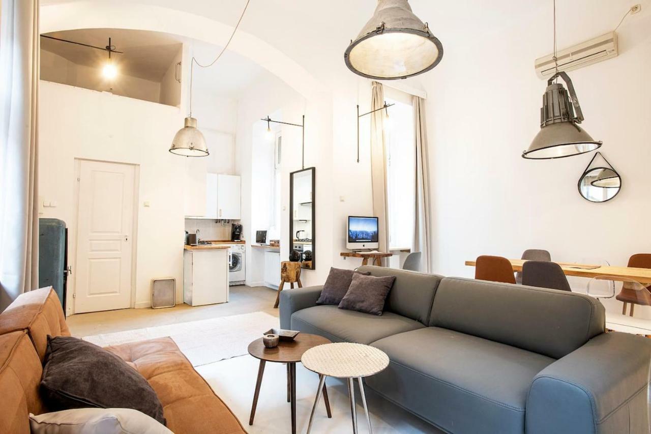 Danube Riverside Designer Apartment In City Center Budapest Exterior photo